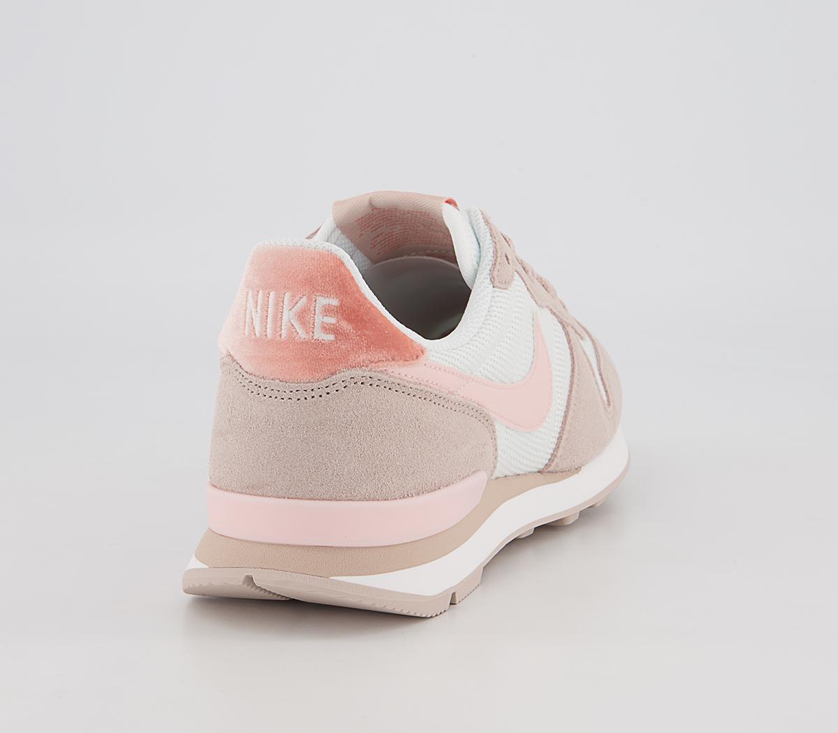 Nike Internationalist Trainers Nike Internationalist Trainers Summit White Atmosphere Fossil Stone