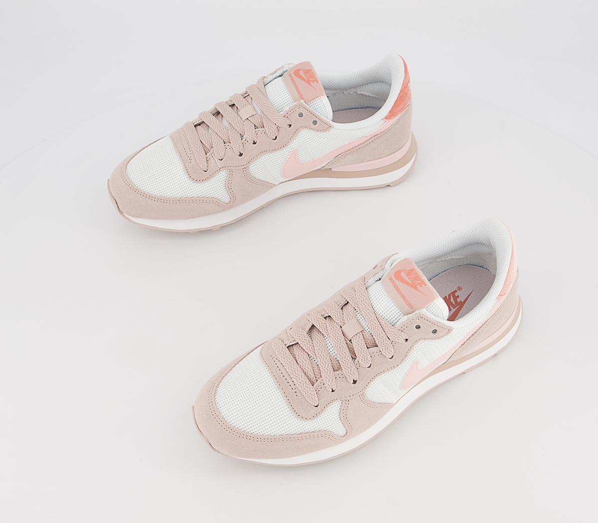 Nike Internationalist Trainers Nike Internationalist Trainers Summit White Atmosphere Fossil Stone