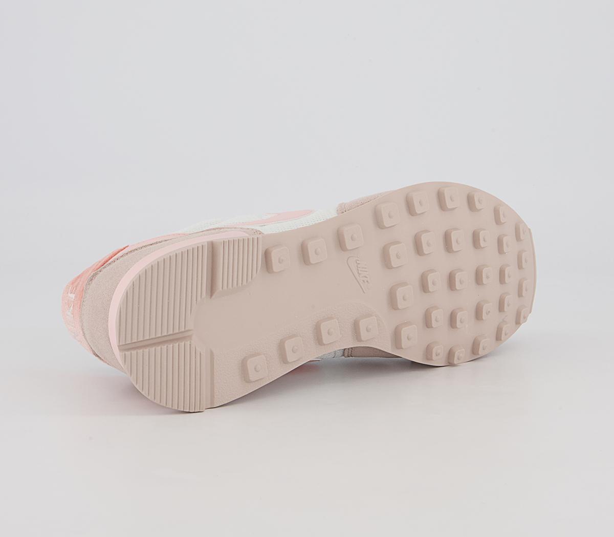 Nike Internationalist Trainers Nike Internationalist Trainers Summit White Atmosphere Fossil Stone