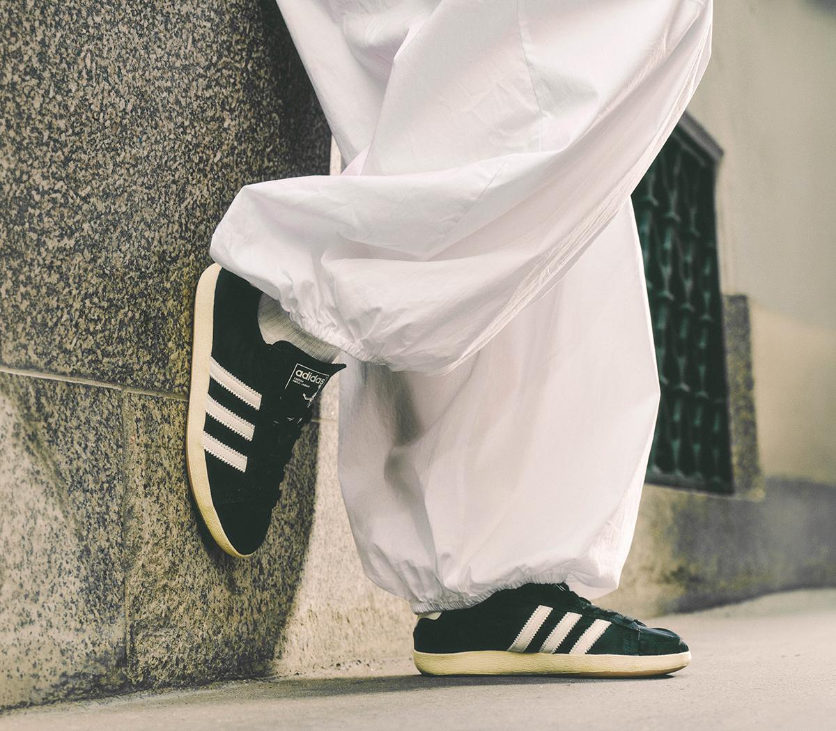adidasJabbar Lo TrainersBlack Offwhite Warm Vanilla