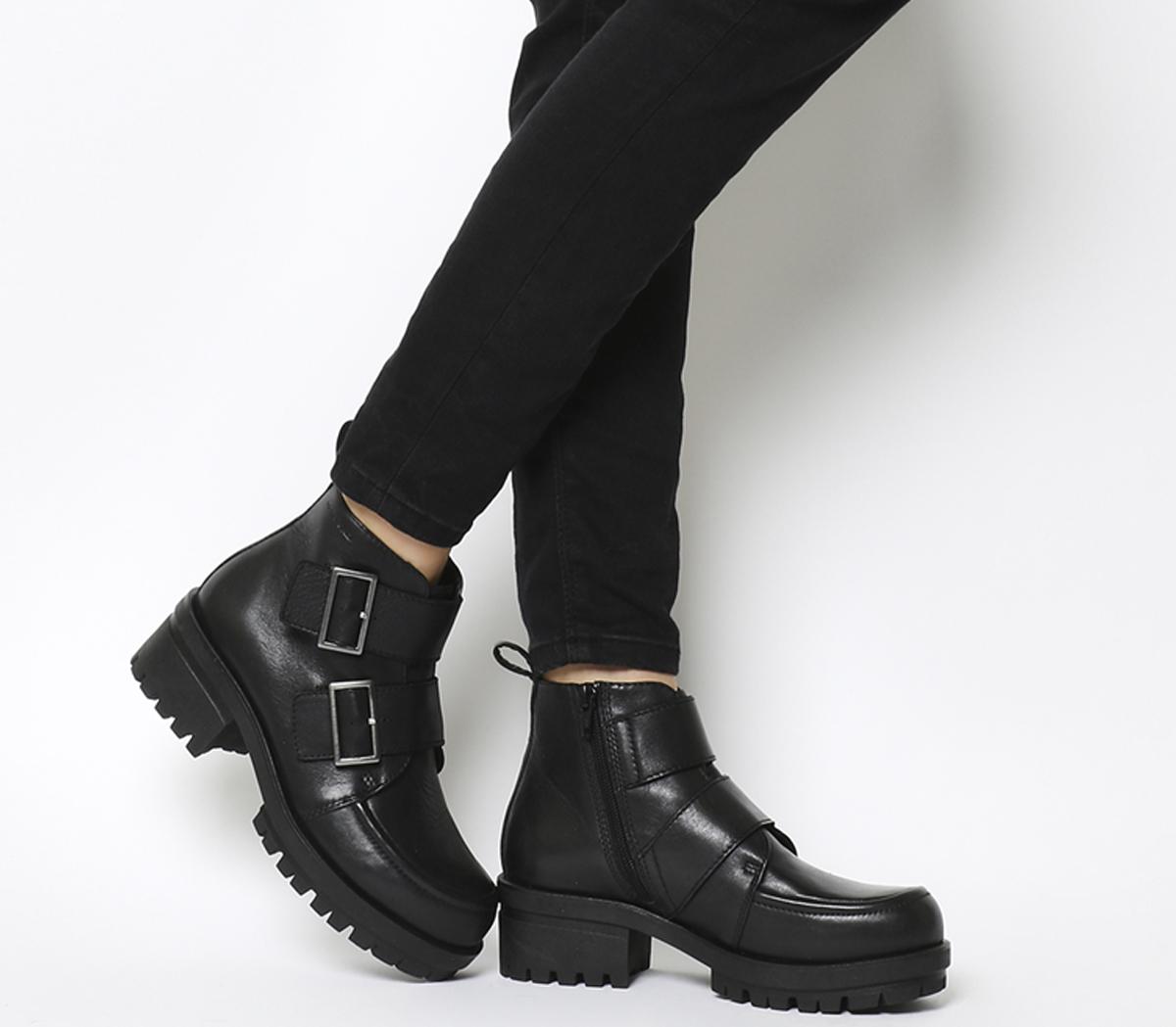 Vagabond ShoemakersStrap bootsBlack Leather