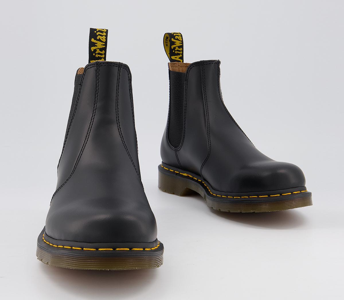 Dr. Martens 2976 Chelsea Boots M Dr. Martens 2976 Chelsea Boots M Black Leather