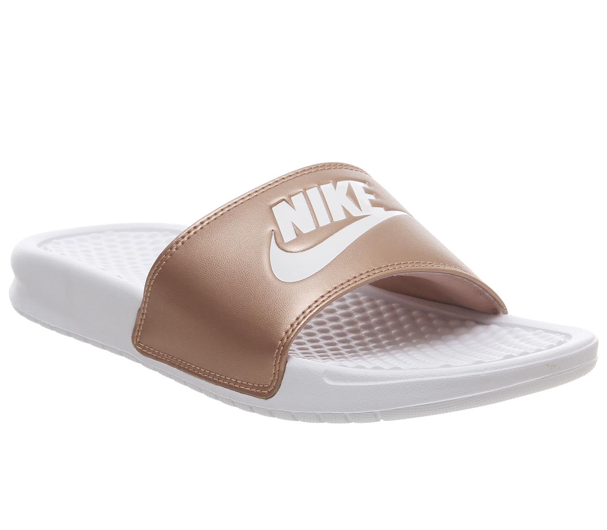 Nike hotsell benassi metallic