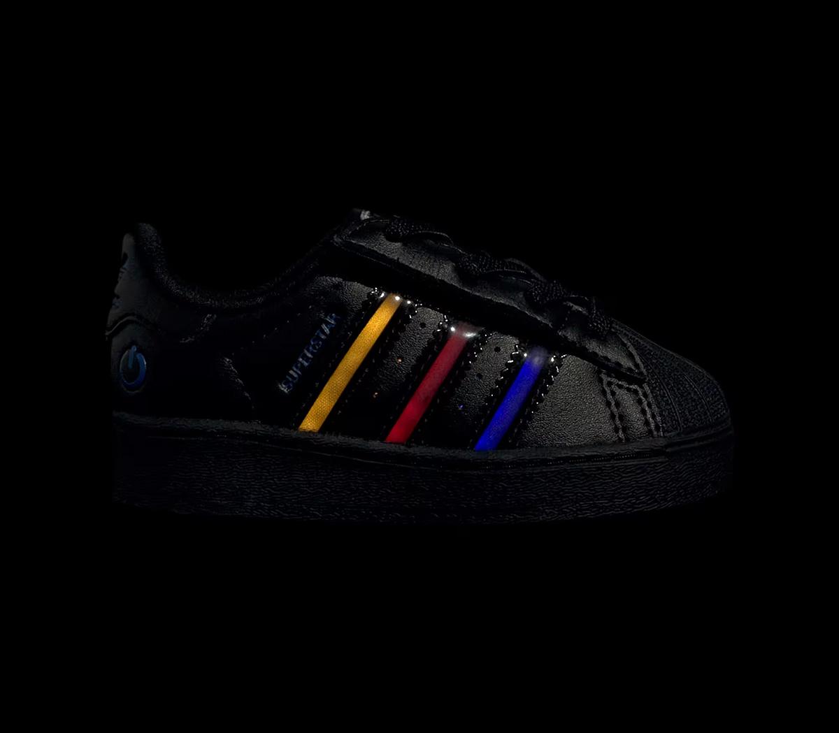 adidasSuperstar Infant TrainersBlack Black Preloved Violet Led Light