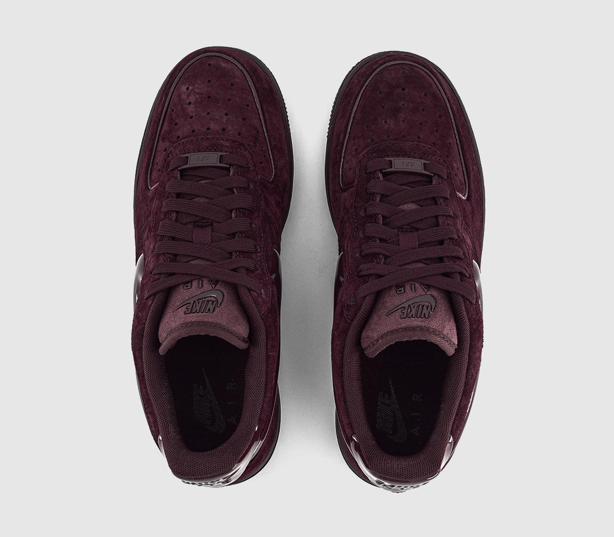 all burgundy nike shoes