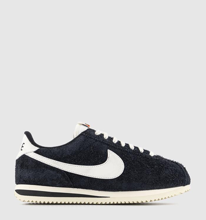 Nike trainers best sale womens navy