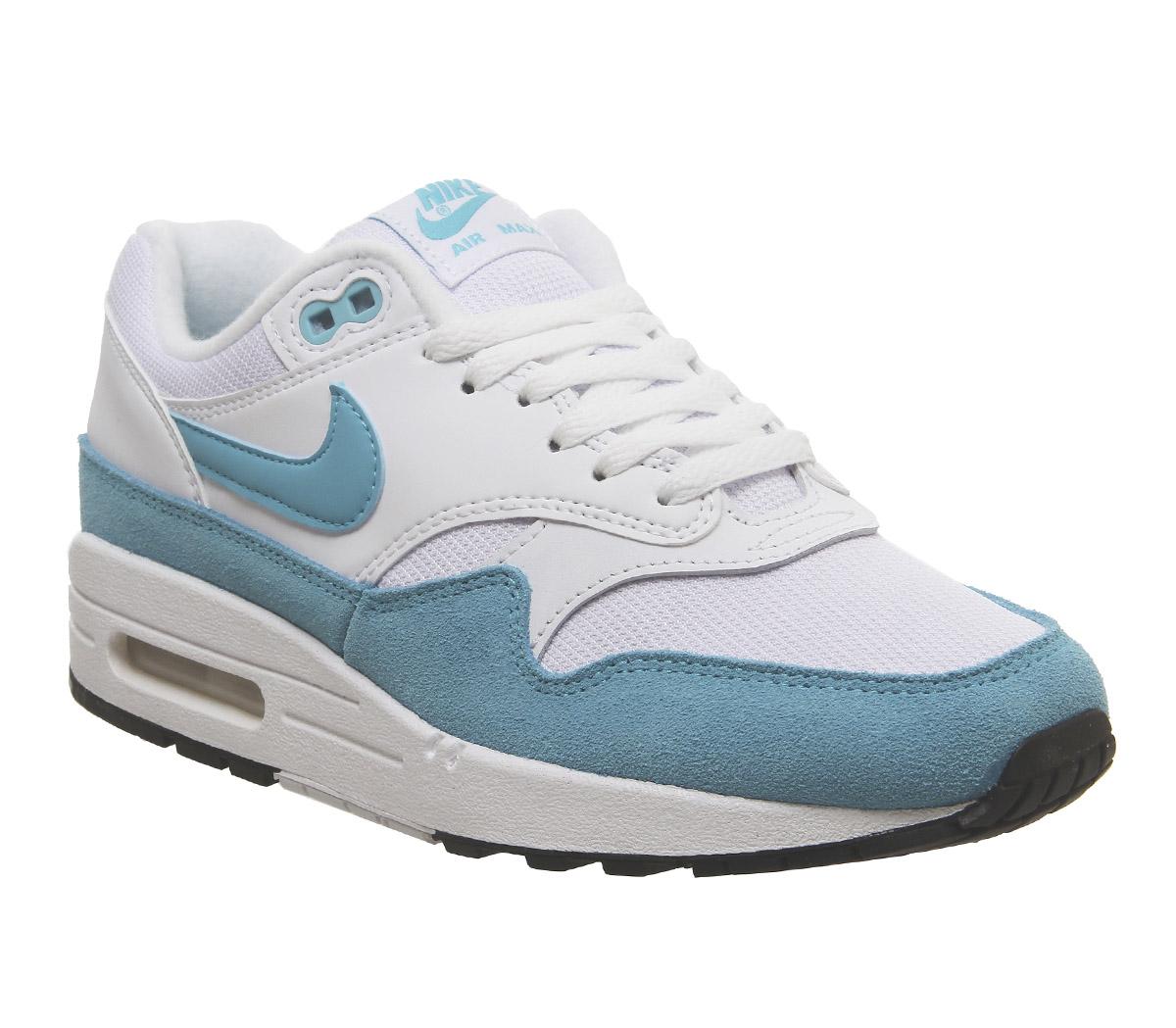 Sky blue sales nike trainers