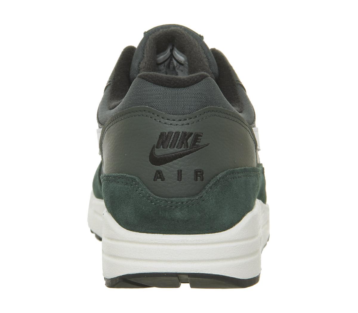 NikeAir Max 1Outdoor Green Sail Black
