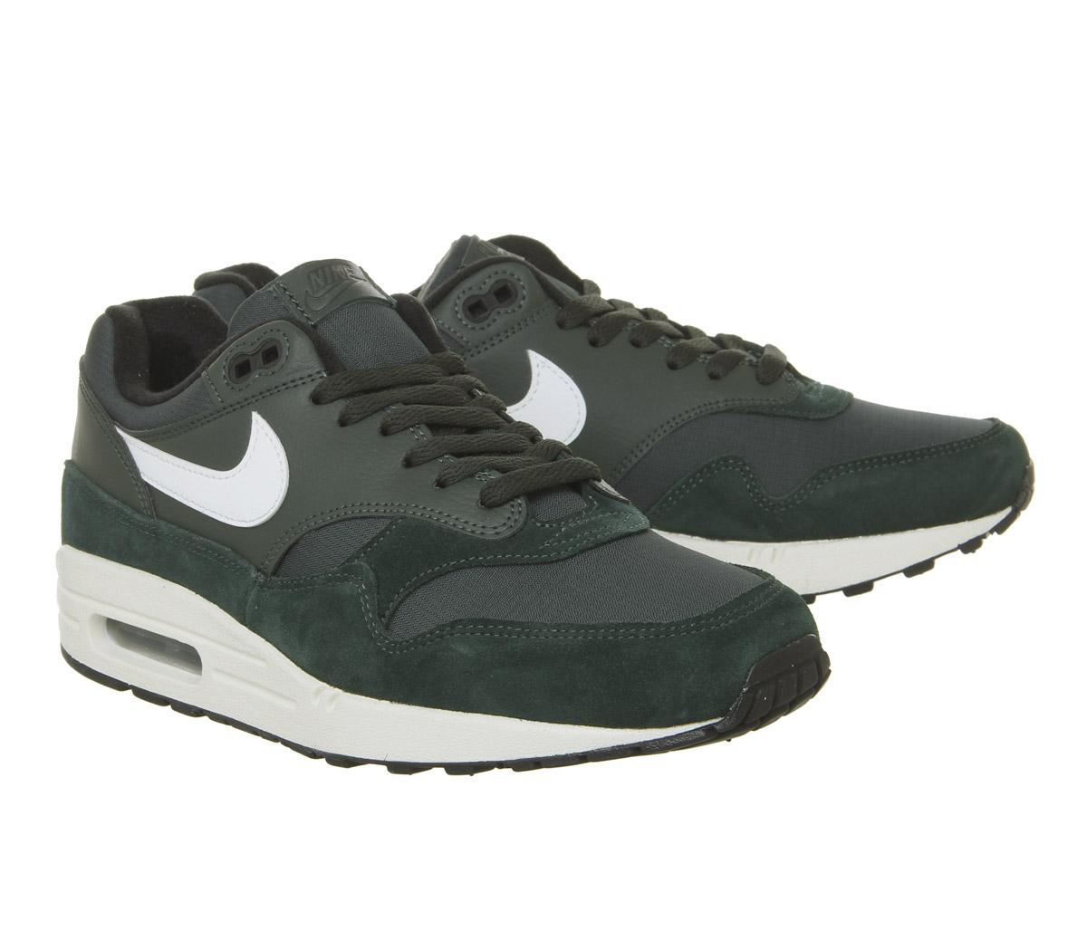 NikeAir Max 1Outdoor Green Sail Black