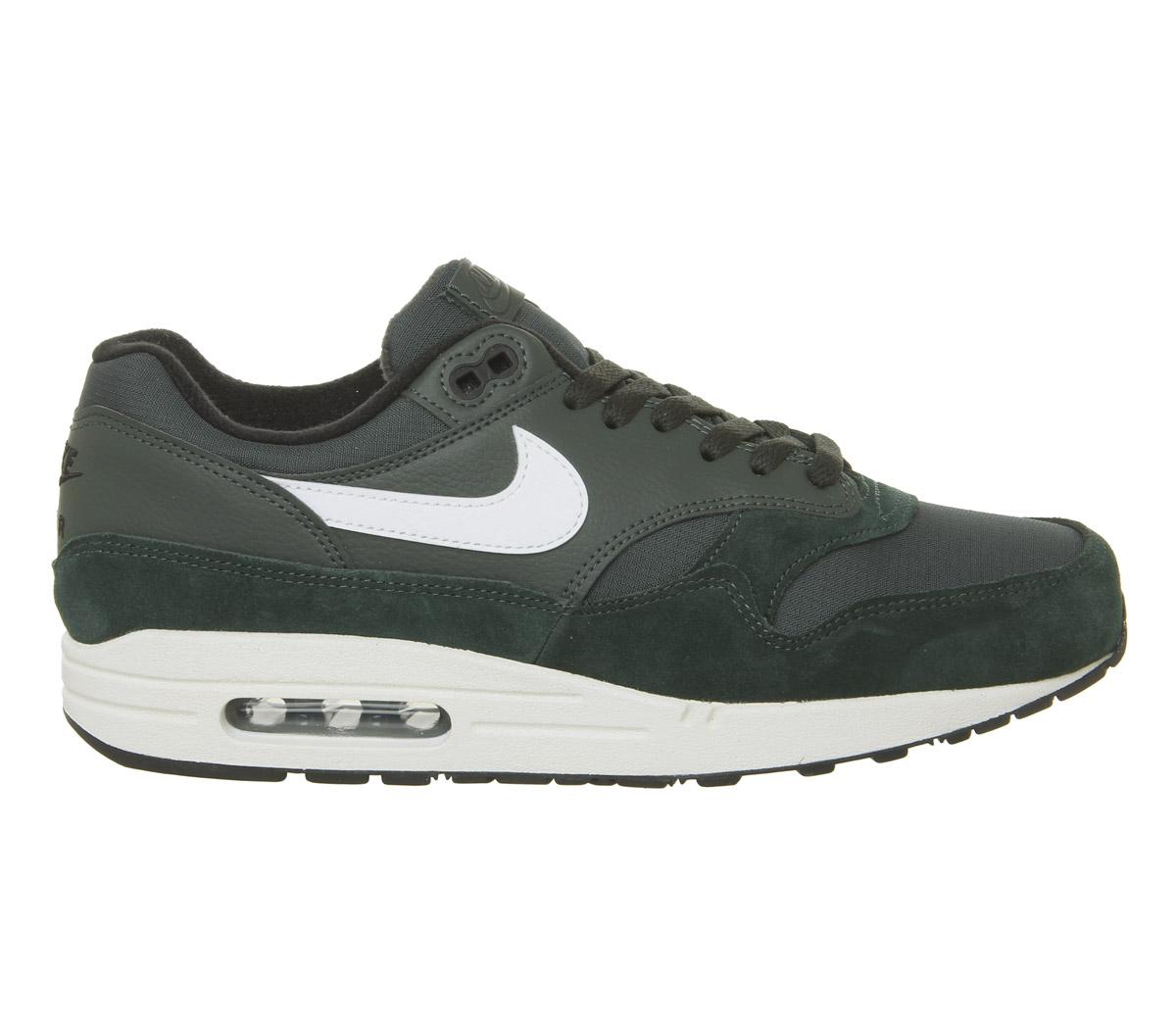 NikeAir Max 1Outdoor Green Sail Black