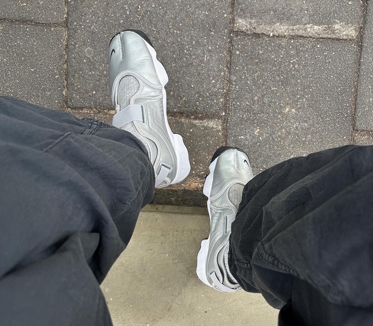 NikeAir Rift TrainersMetallic Silver Sail Black