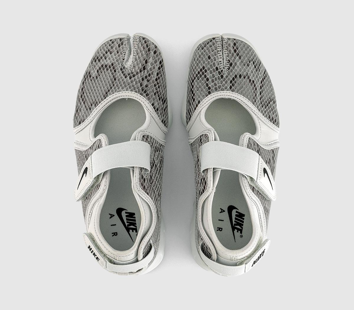 nike shoes separate toe