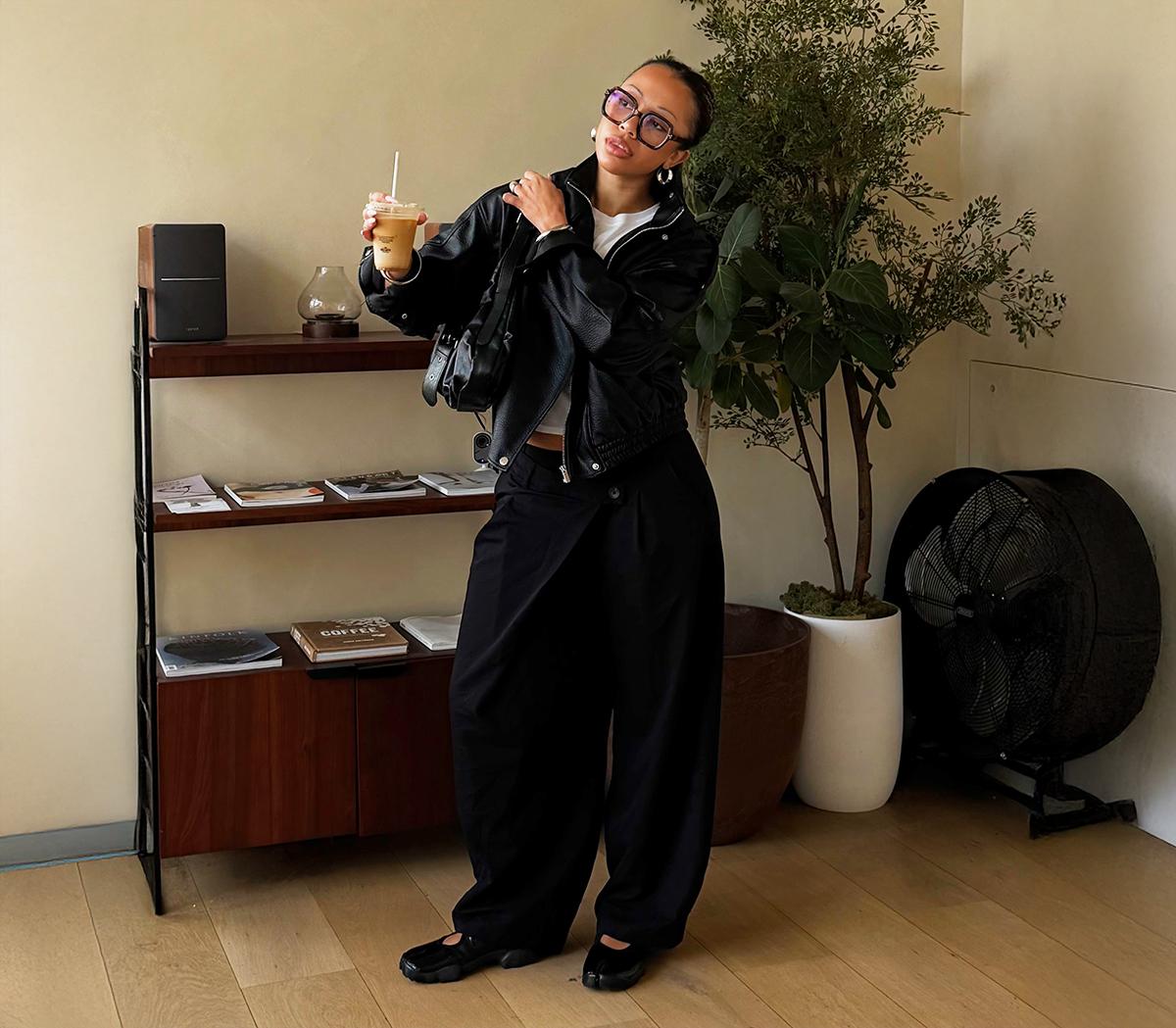 NikeAir Rift TrainersBlack Metallic Silver Black