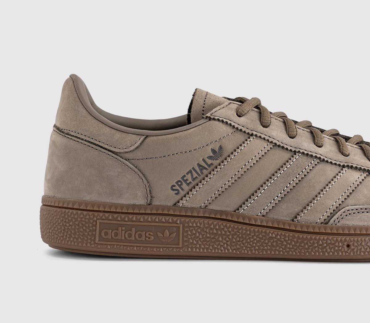 adidasHandball Spezial TrainersBlanch Brown Blanch Brown Gum