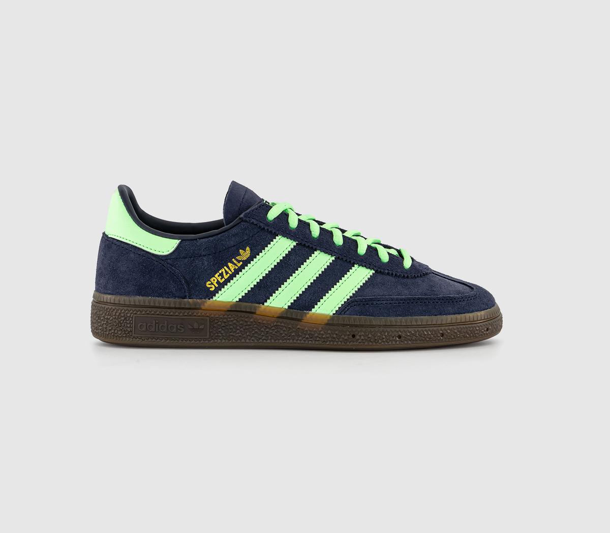 Adidas King s Cross