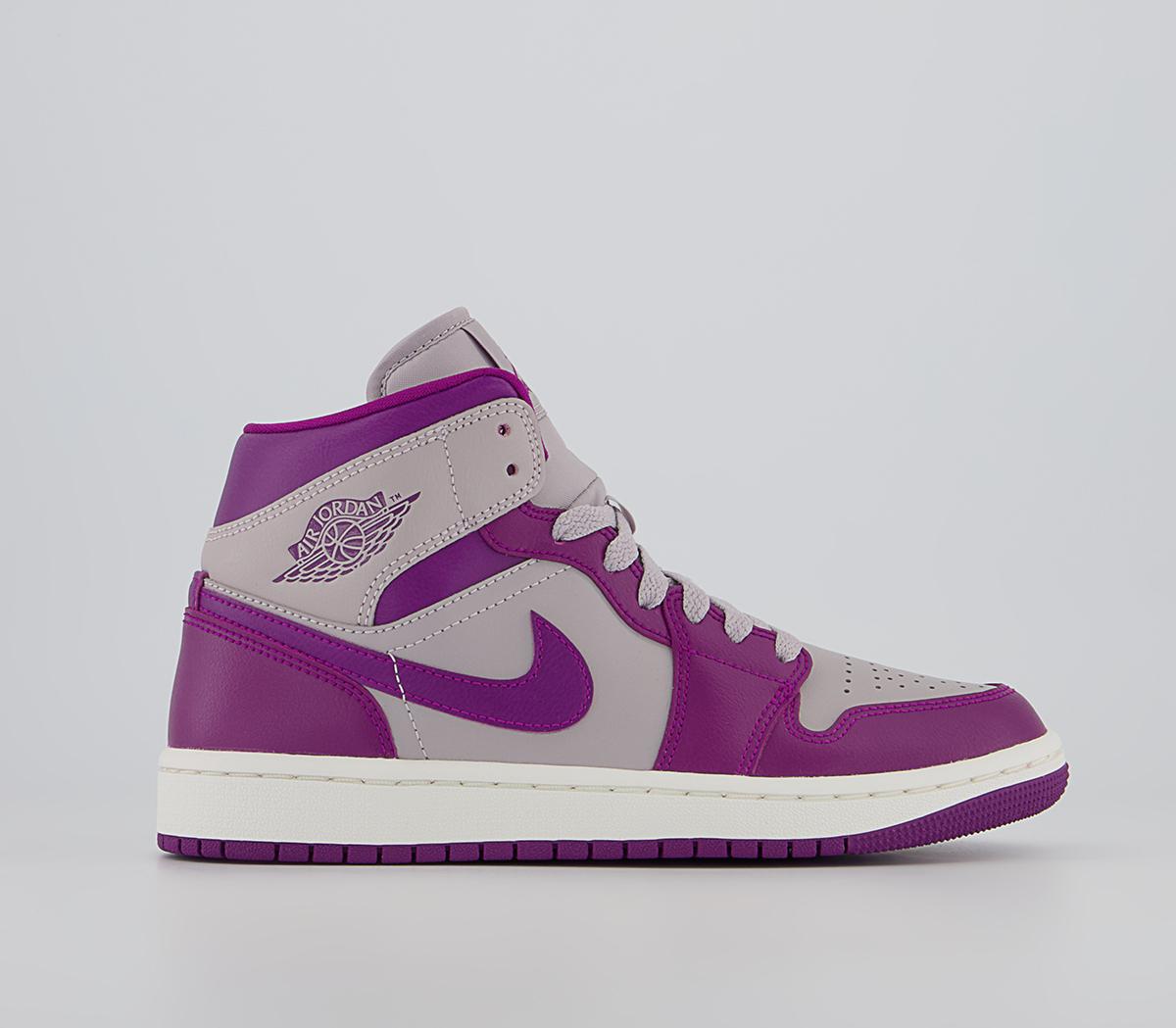 nike jordan 1 mid trainers