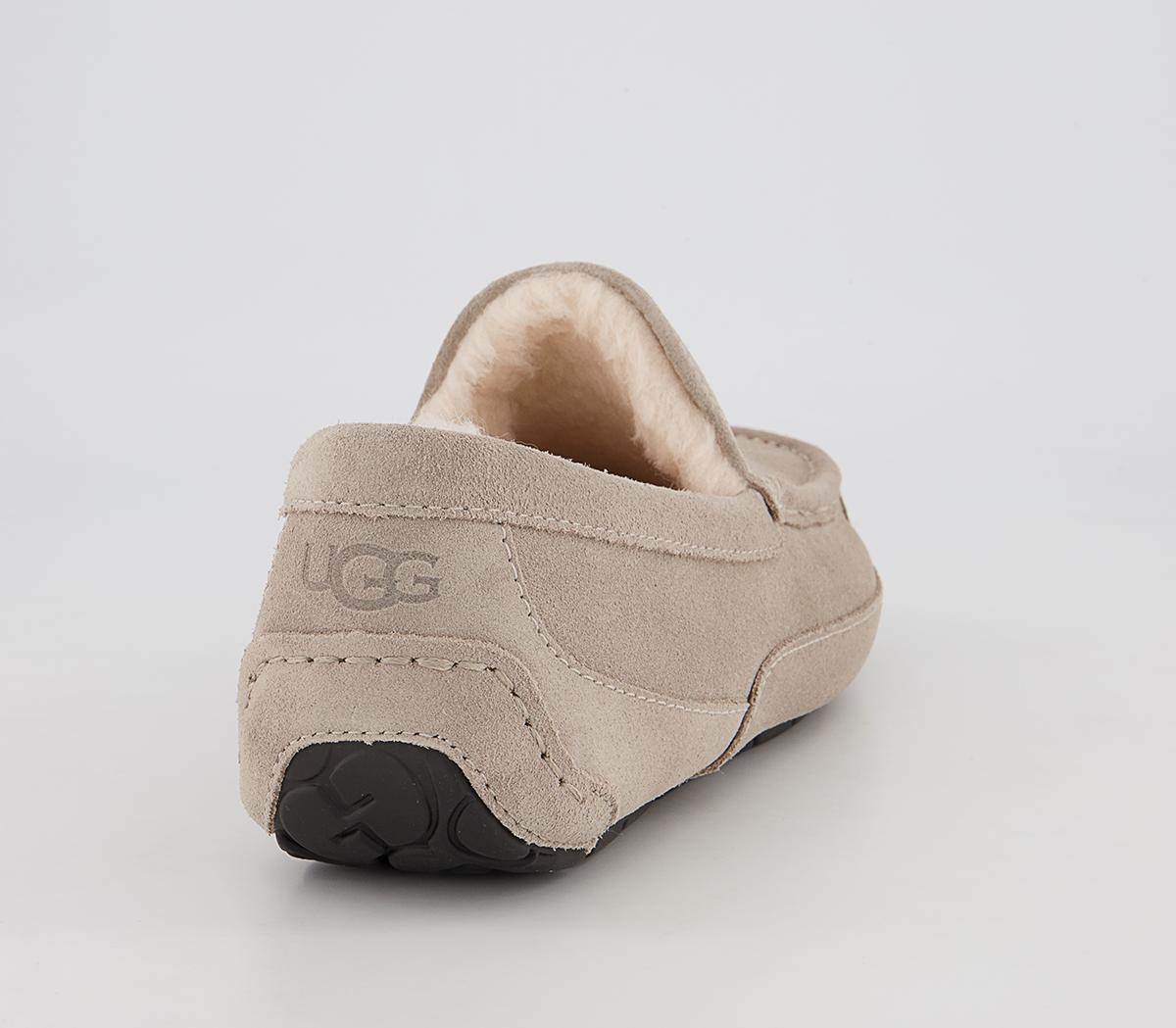 UGG Ascot Slippers UGG Ascot Slippers Pumice