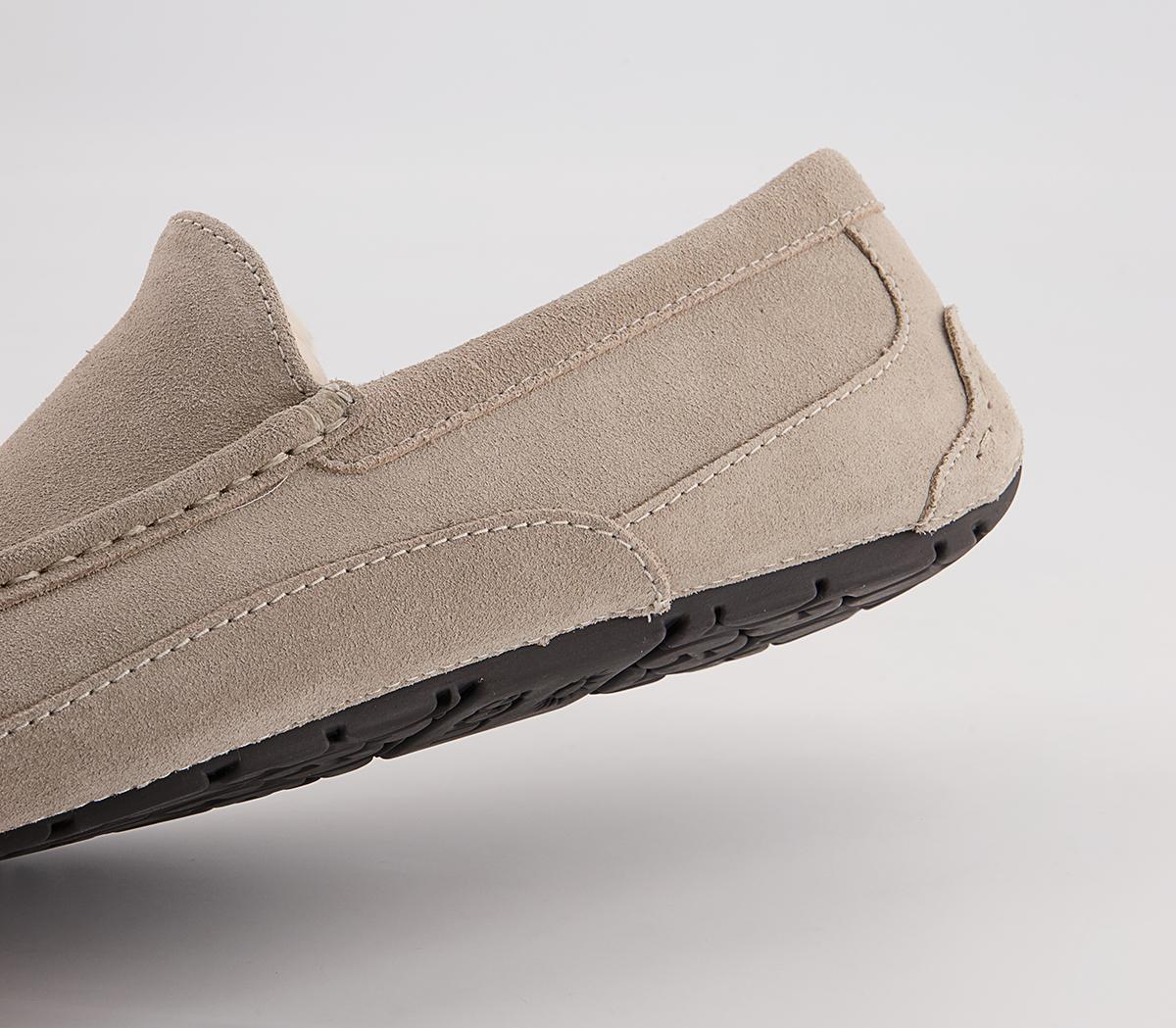 UGG Ascot Slippers UGG Ascot Slippers Pumice