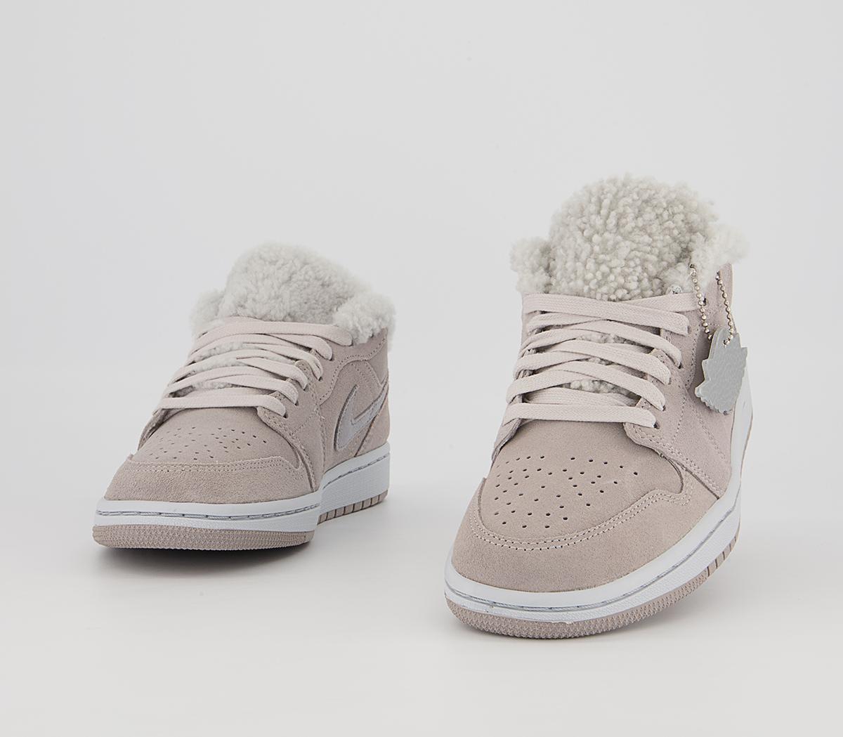 Jordan Air Jordan 1 Low Trainers Jordan Air Jordan 1 Low Trainers College Grey White Particle Grey