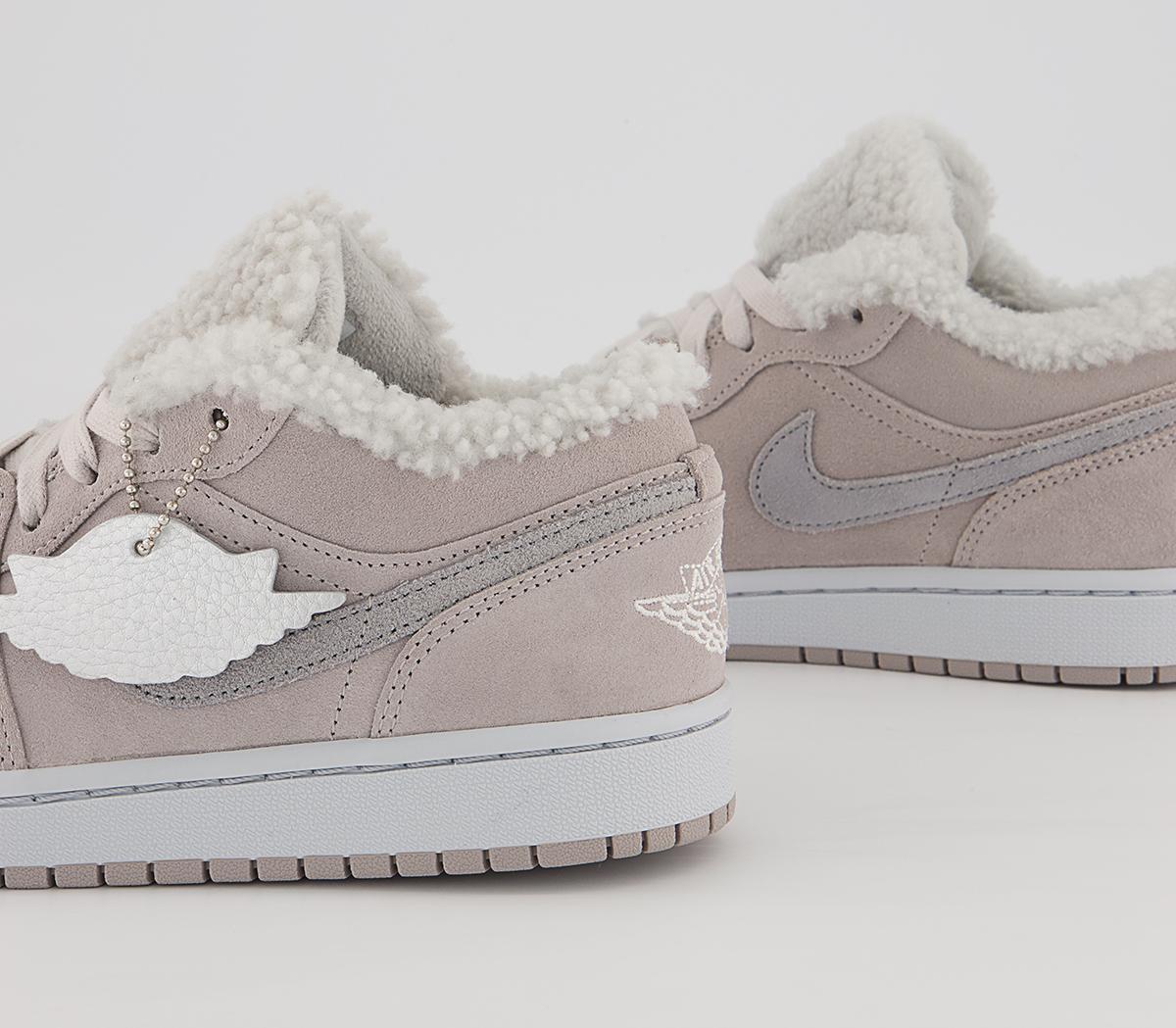 Jordan Air Jordan 1 Low Trainers Jordan Air Jordan 1 Low Trainers College Grey White Particle Grey