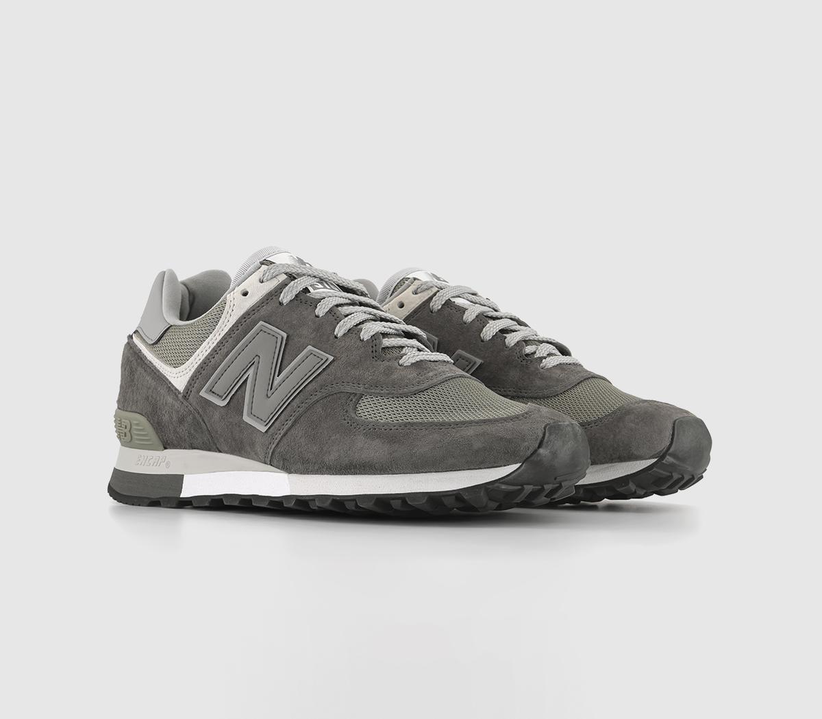 New Balance576 TrainersGrey Brown