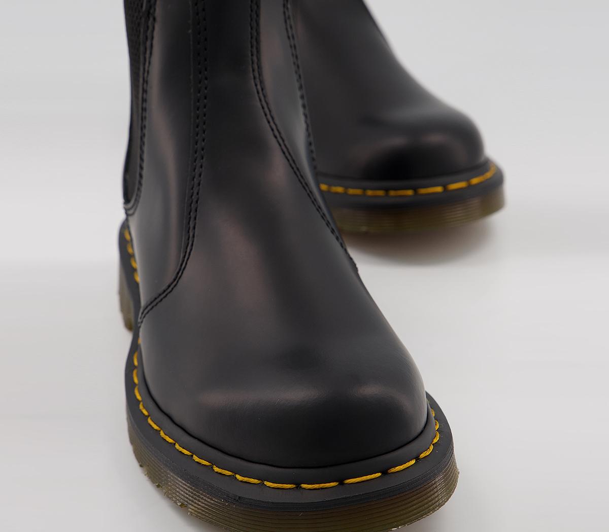 Dr. Martens 2976 Chelsea Boots Dr. Martens 2976 Chelsea Boots Black Leather