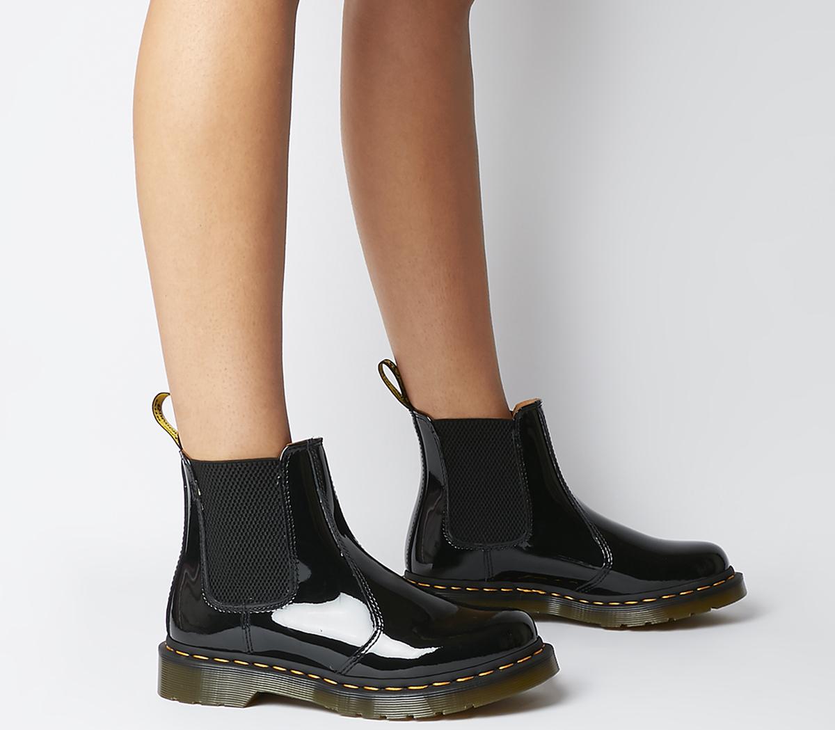 konsol lineær billede Dr. Martens 2976 Chelsea Boots Black Patent - Women's Ankle Boots
