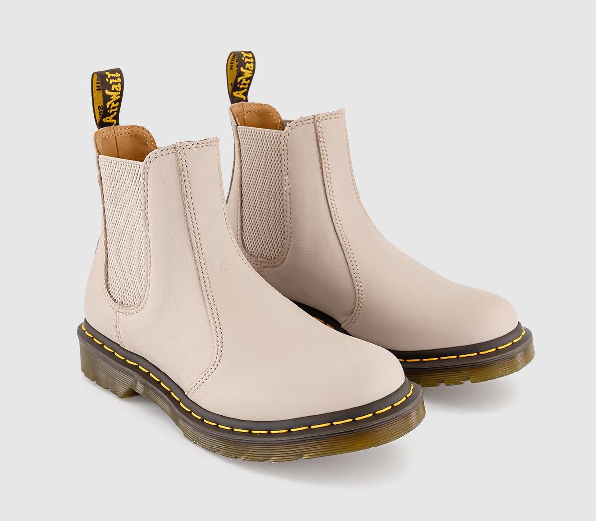 Dr. Martens Womens 2976 Chelsea Boots Vintage Taupe Natural, 7