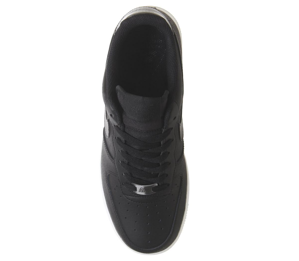 NikeAir Force 1 07 TrainersBlack Black Summit White