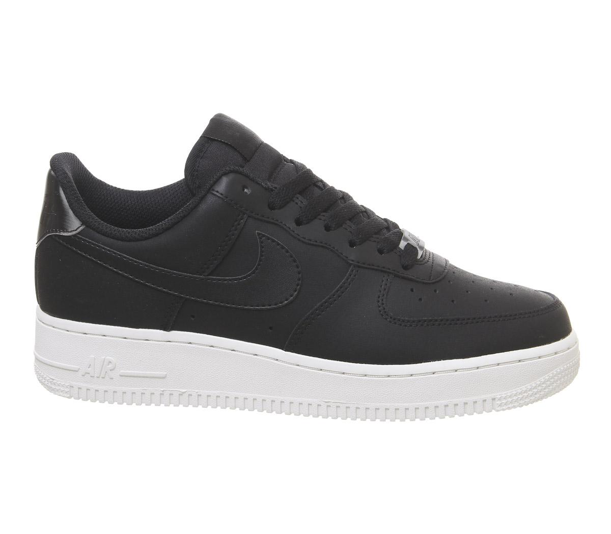 Nike Air Force 1 07 Trainers Black Black Summit White - Women's Trainers