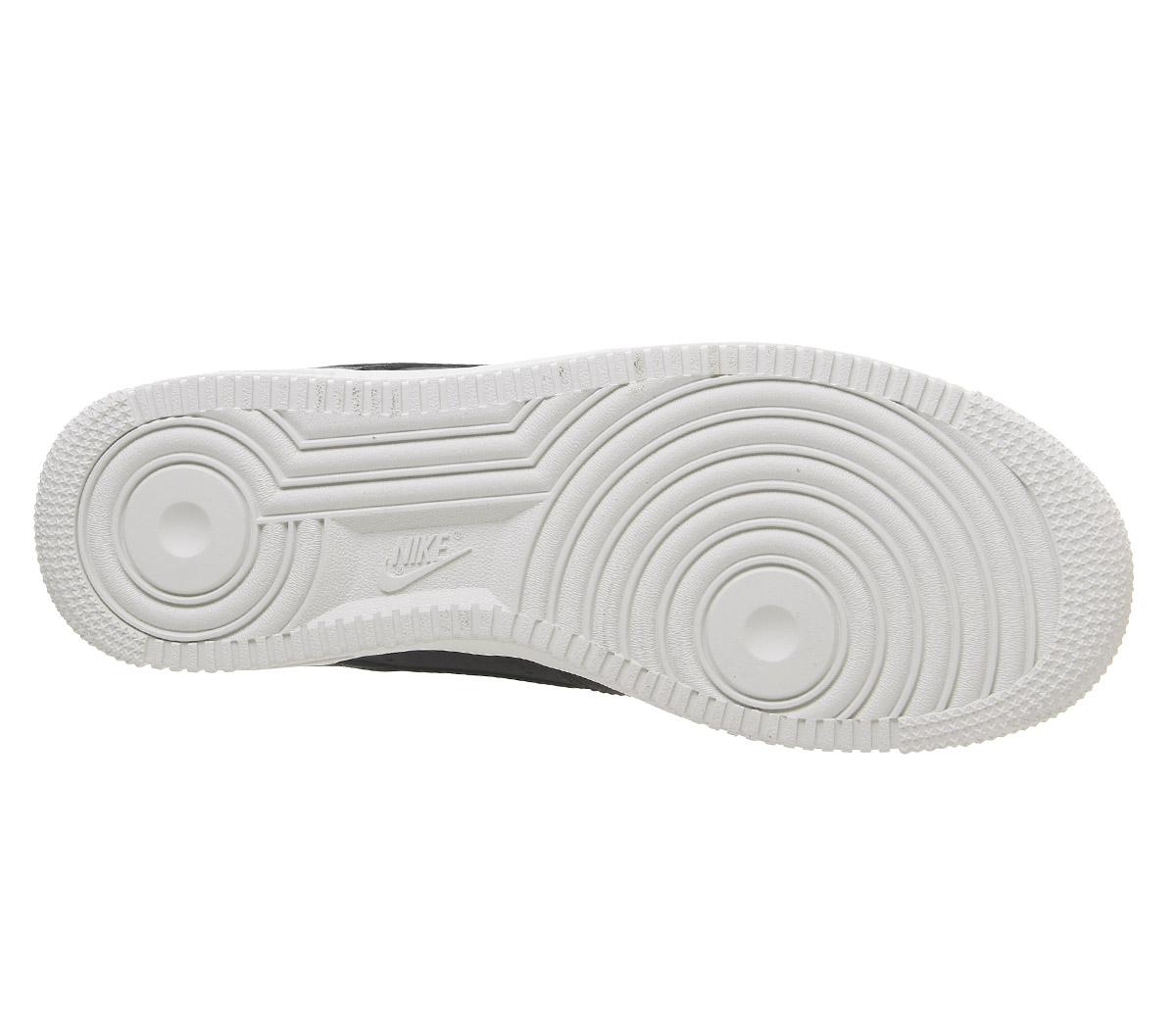 NikeAir Force 1 07 TrainersBlack Black Summit White