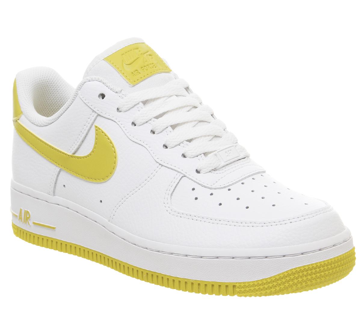 NikeAir Force 1 07 TrainersWhite Bright Citron