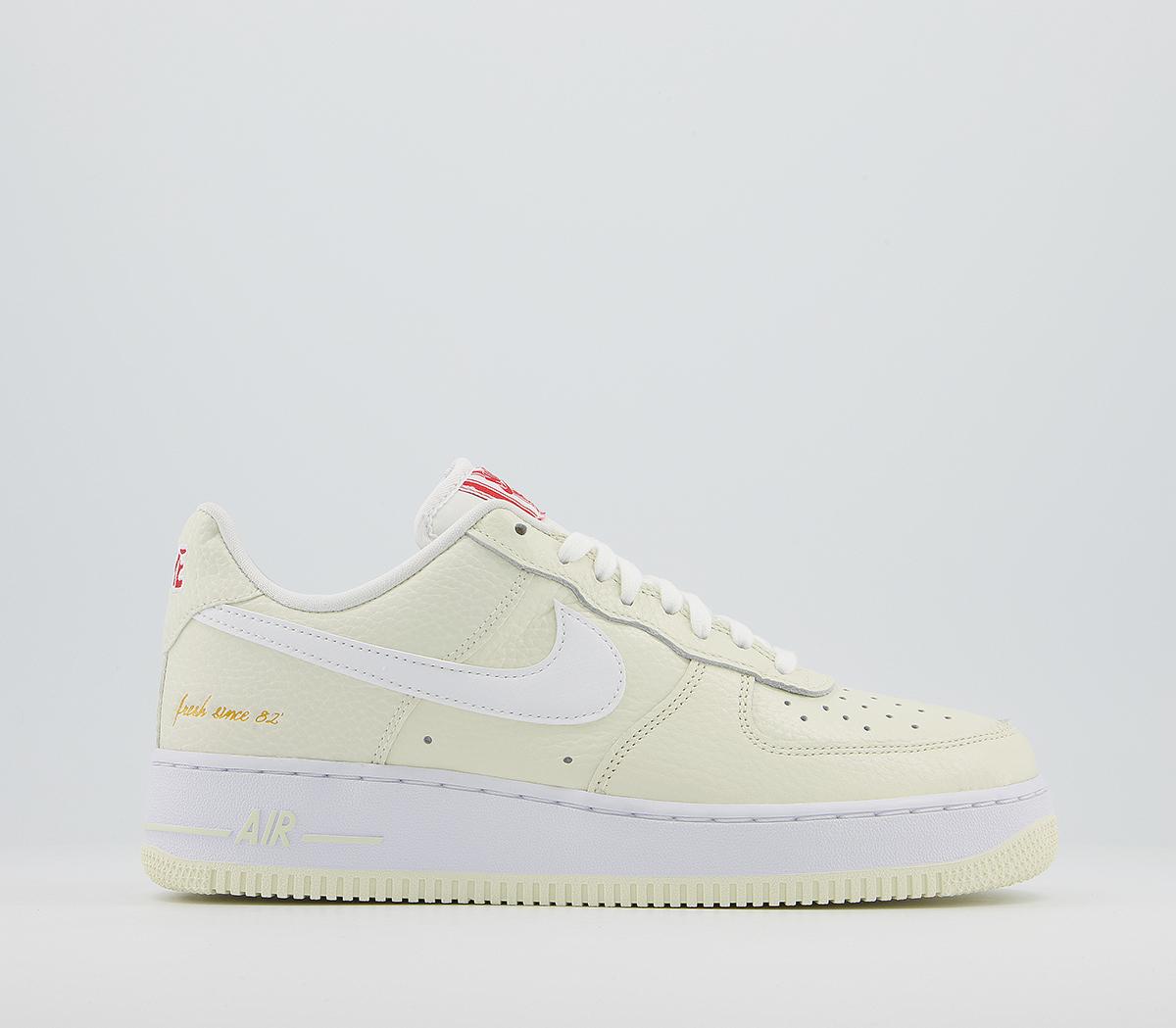 NikeAir Force 1 07 TrainersCoconut Milk White University Red