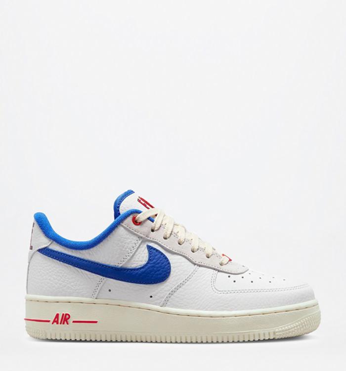 Nike Air Force 1 07 Trainers Summit White Hyper Royal Picante Red Obsidian Coco