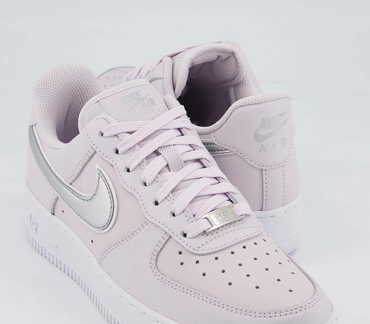 Nike Air Force 1 07 Trainers Nike Air Force 1 07 Trainers Venice Metalic Silver White