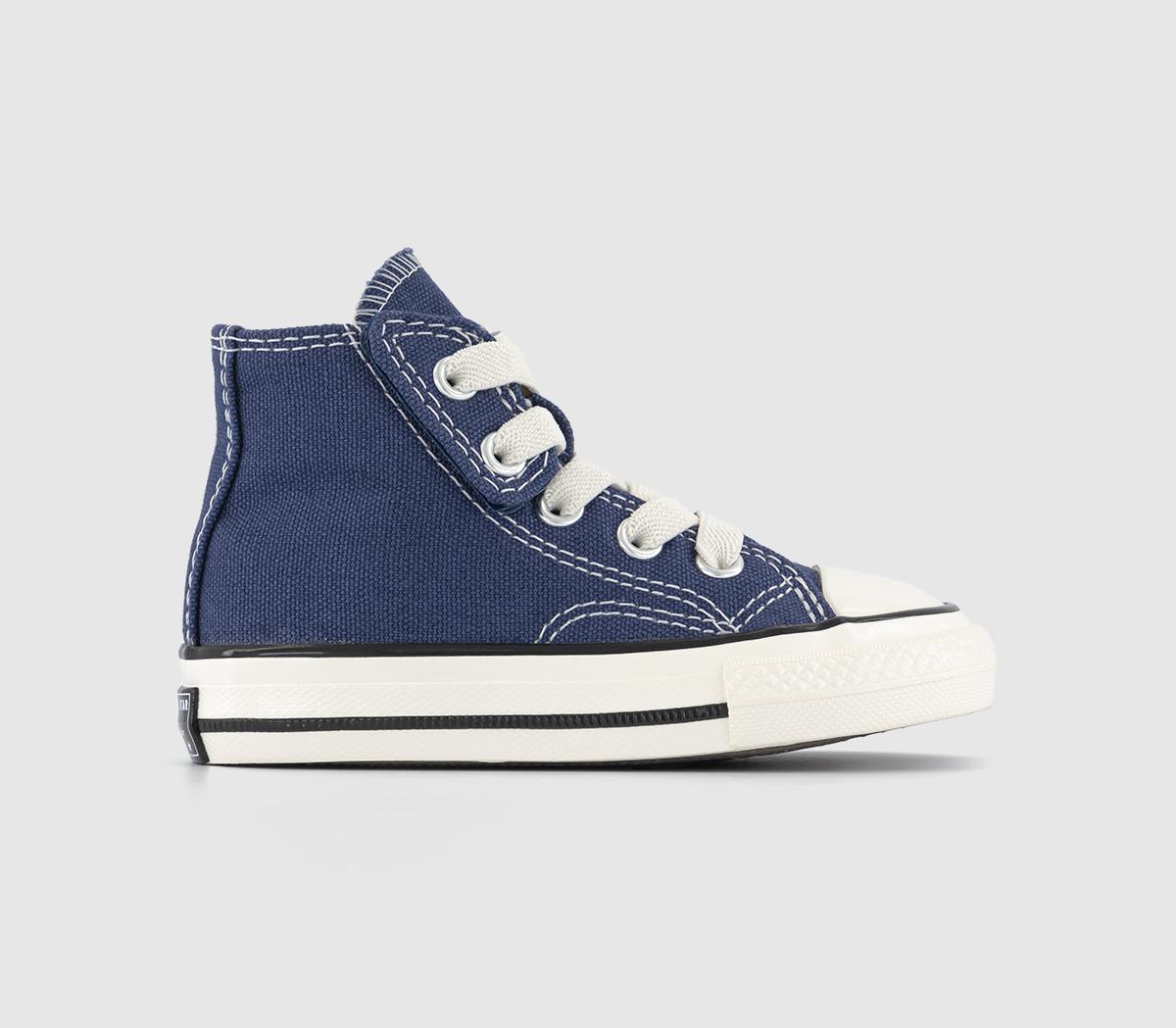 Converse small on sale star