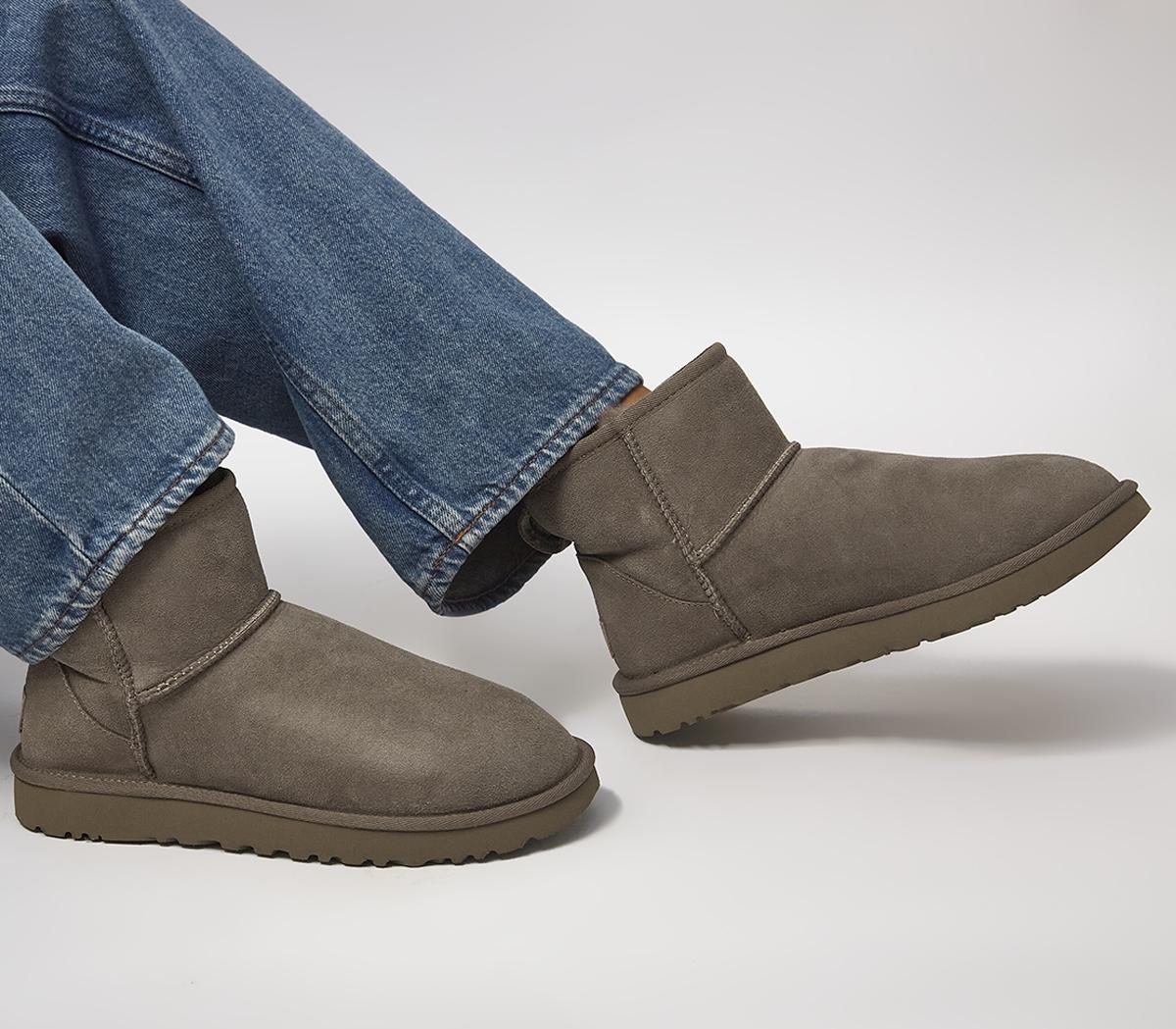UGGClassic Mini II Boots UGGClassic Mini II BootsCaribou