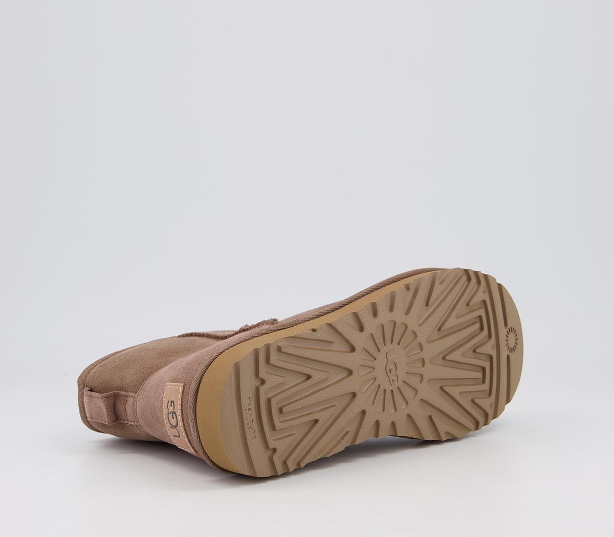 UGG Classic Mini II Boots UGG Classic Mini II Boots Caribou