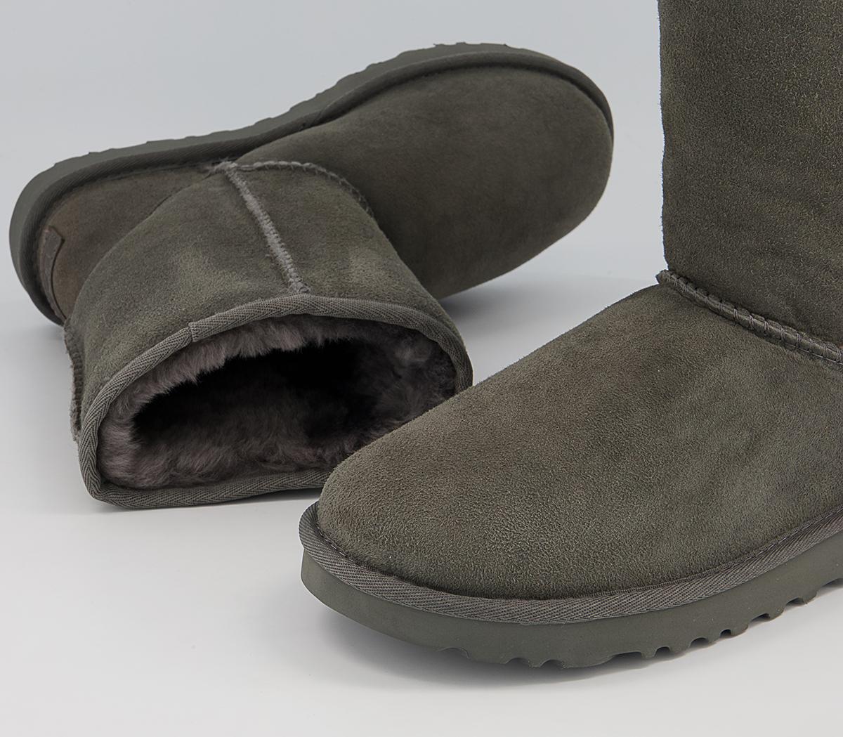 UGG Classic Short II Boots UGG Classic Short II Boots Grey