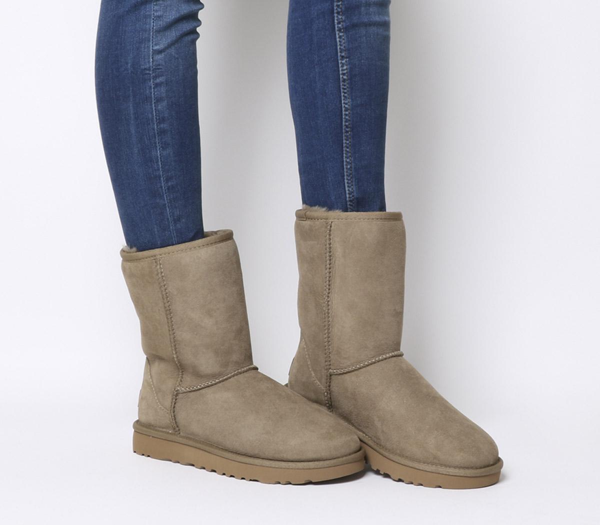 UGG Classic II Boots Antilope - Women's Ankle Boots