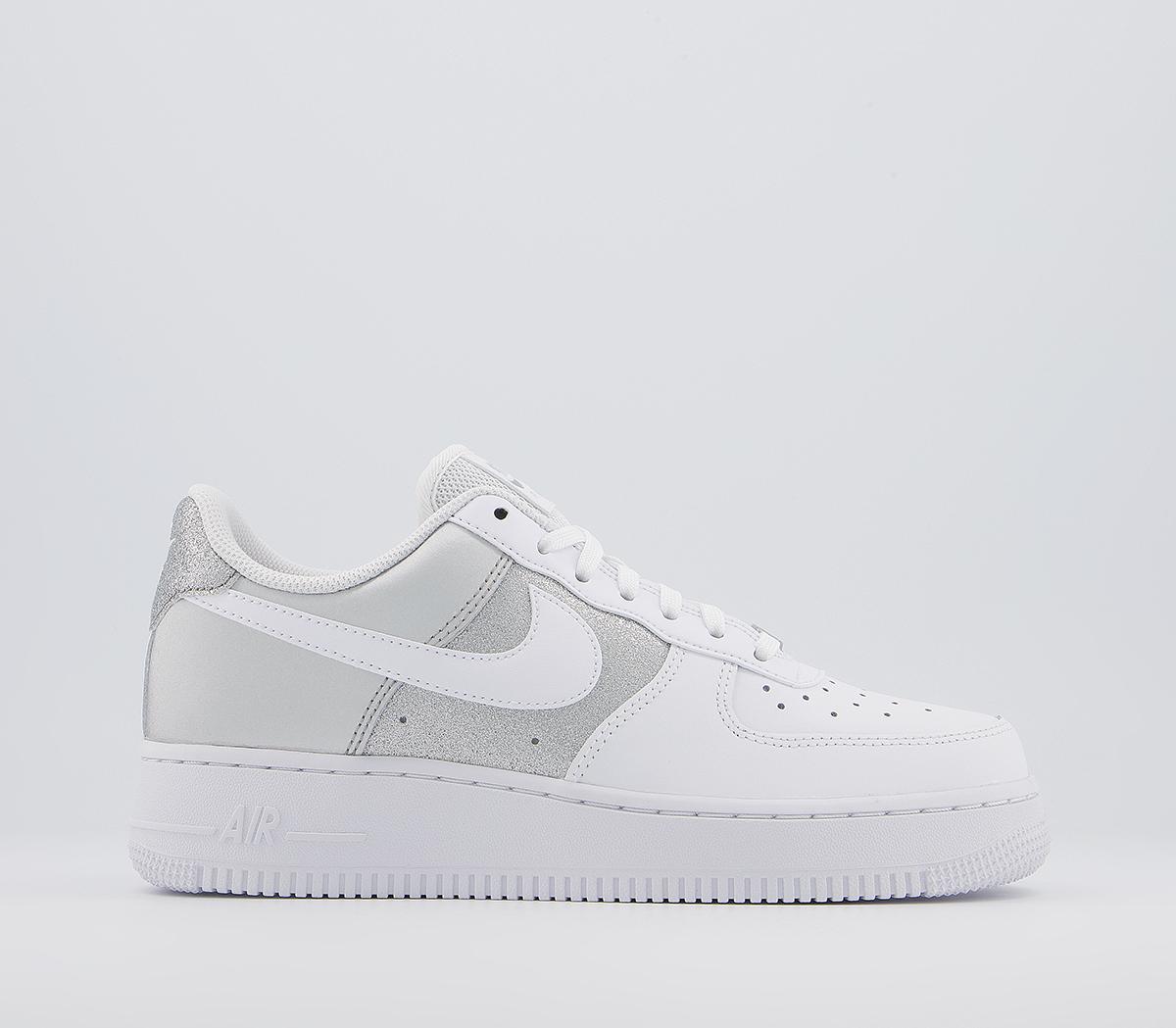 Nike Air Force 1 07 Trainers White White Metallic Silver - Trainers