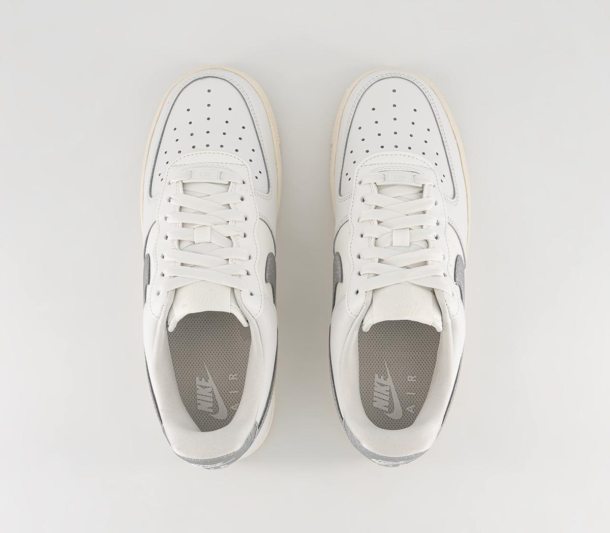 NikeAir Force 1 07 Trainers Summit White Metallic Silver Sail White