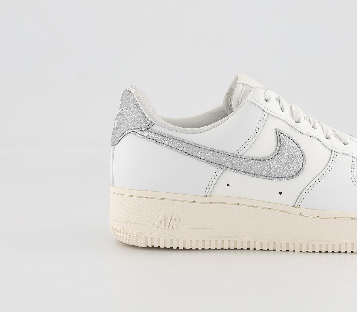 NikeAir Force 1 07 Trainers Summit White Metallic Silver Sail White