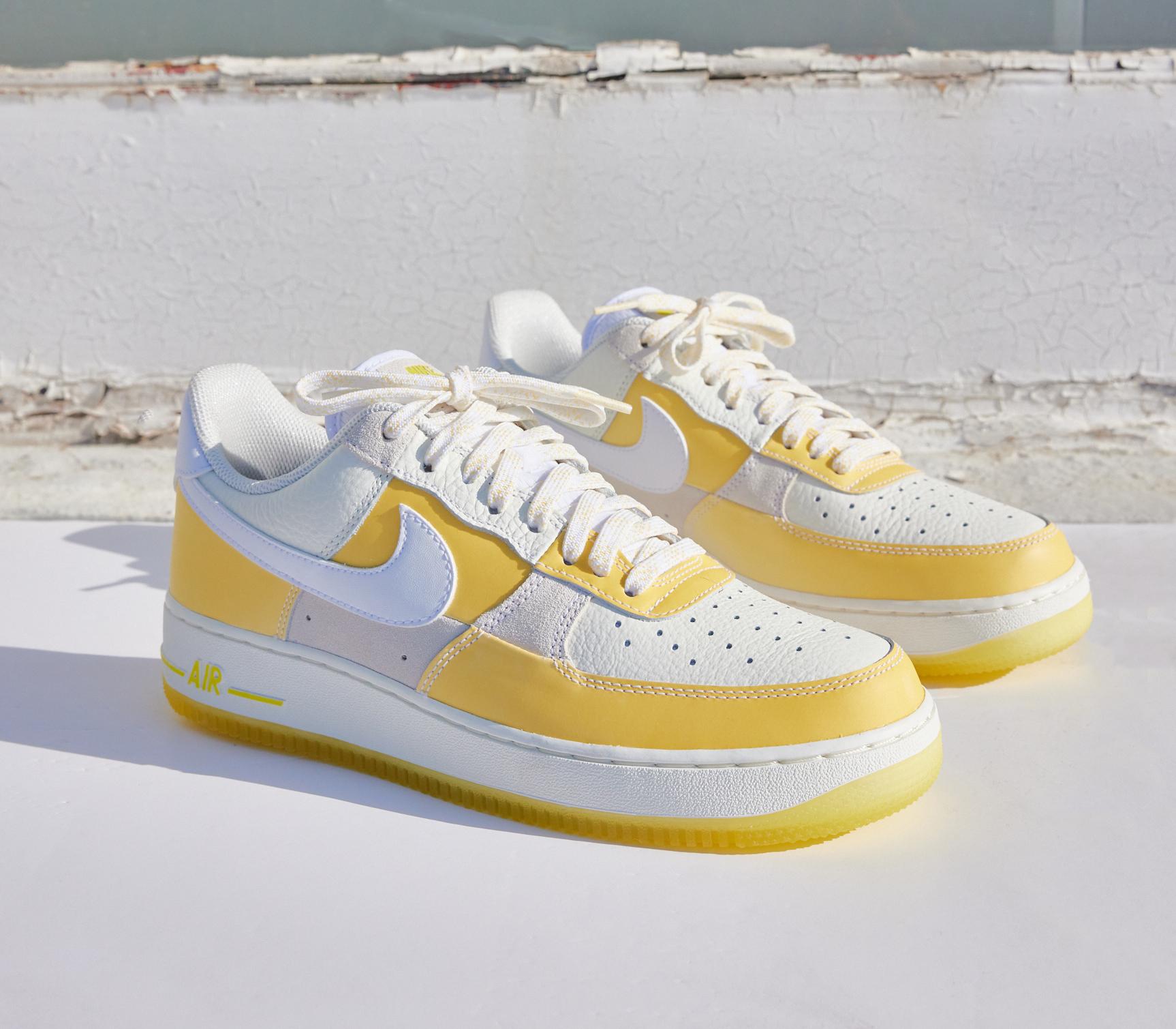 Nike Air Force 1 07 Trainers Summit White Opti Yellow Sail - Women's ...