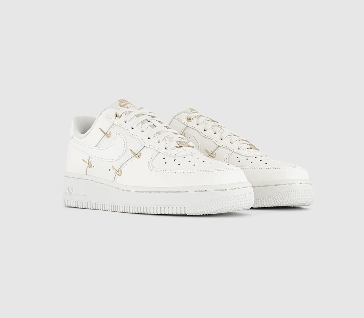 NikeAir Force 1 07 TrainersSail Sail Sail Metallic Gold