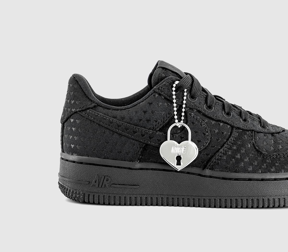 NikeAir Force 1 07 TrainersBlack Black University Red