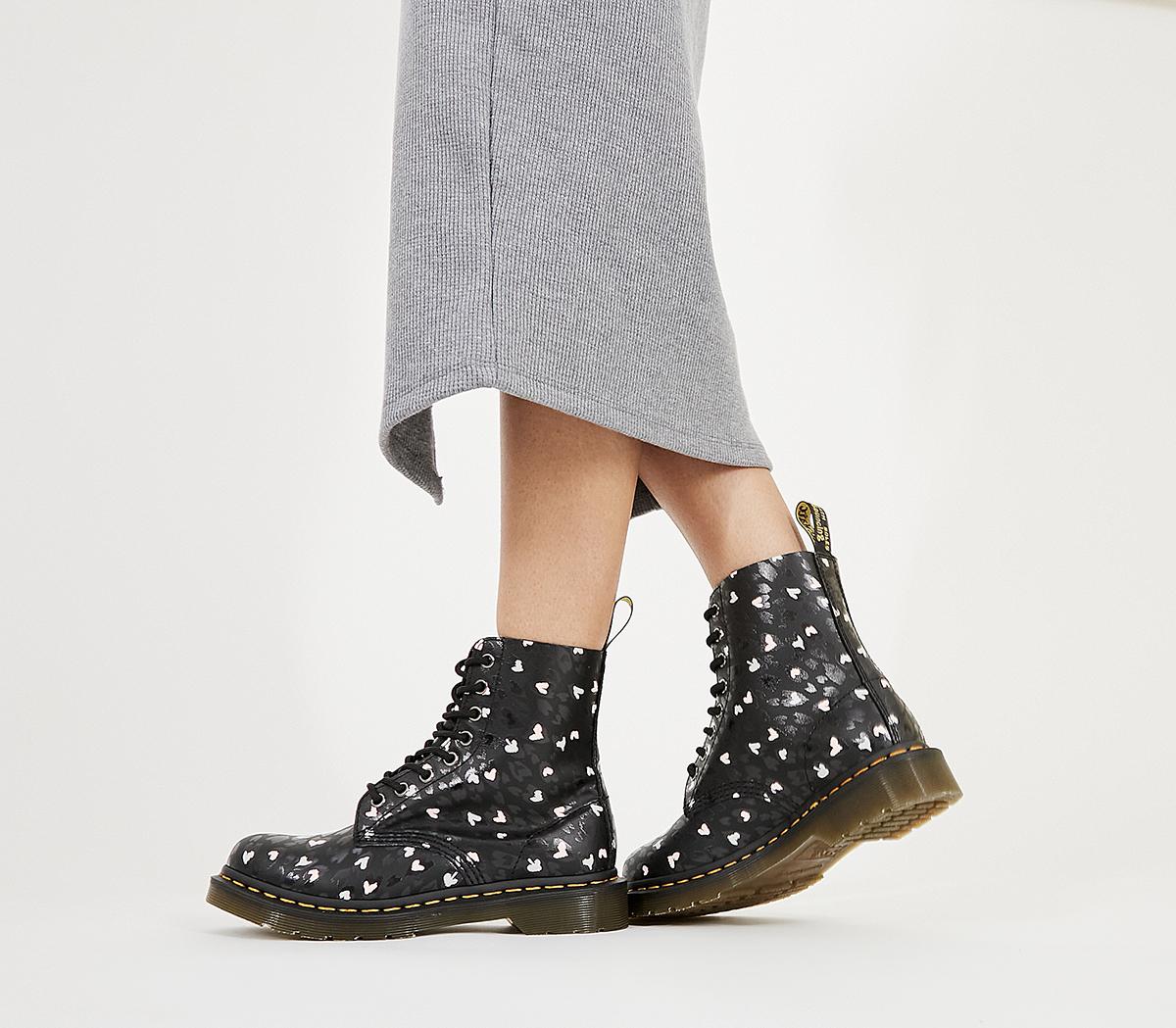 Dr. Martens8 Eyelet Lace Up Boots Black Hearts