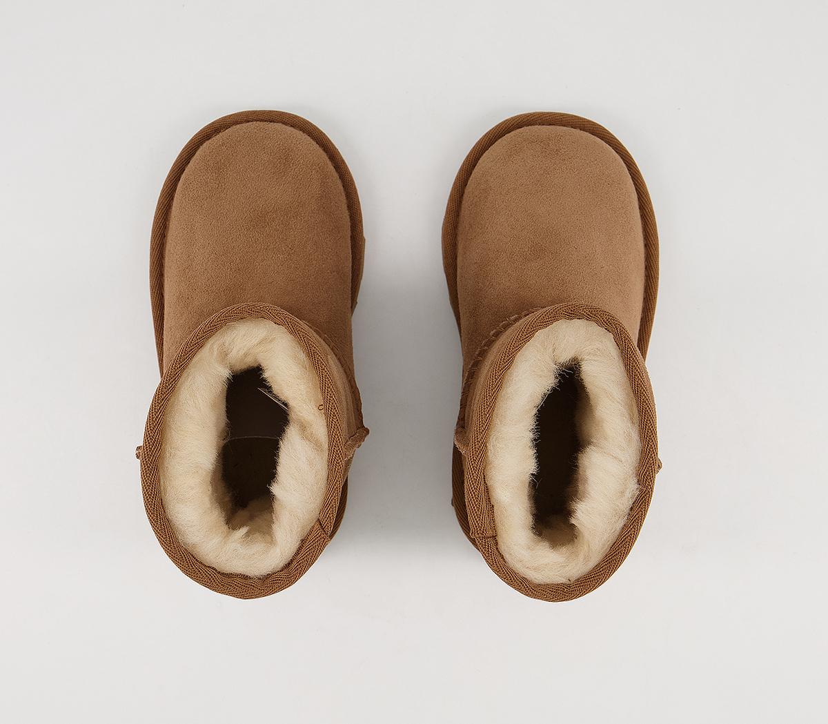 UGGClassic II Infant Boots UGGClassic II Infant BootsChestnut