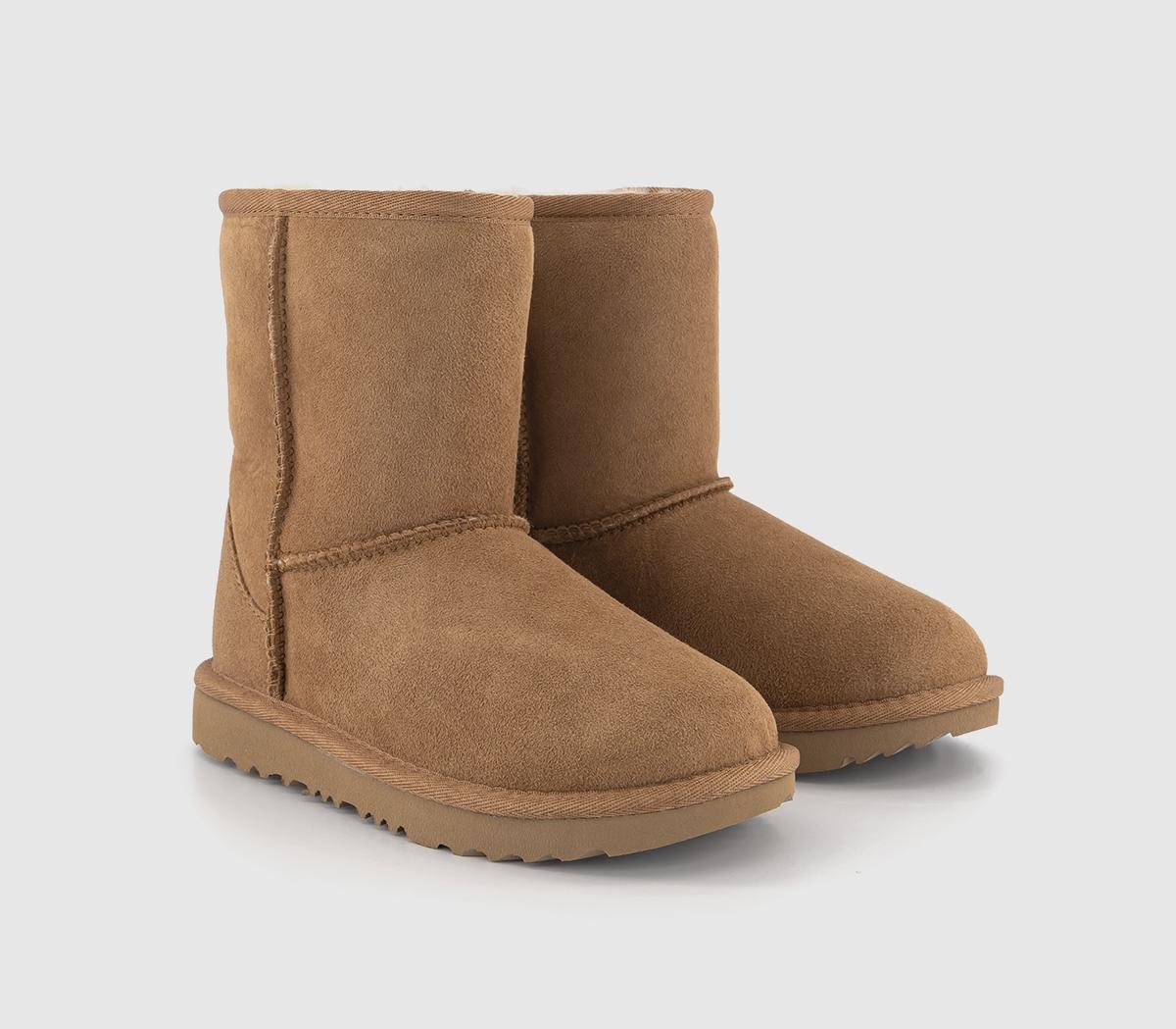 UGGClassic II Youth BootsChestnut