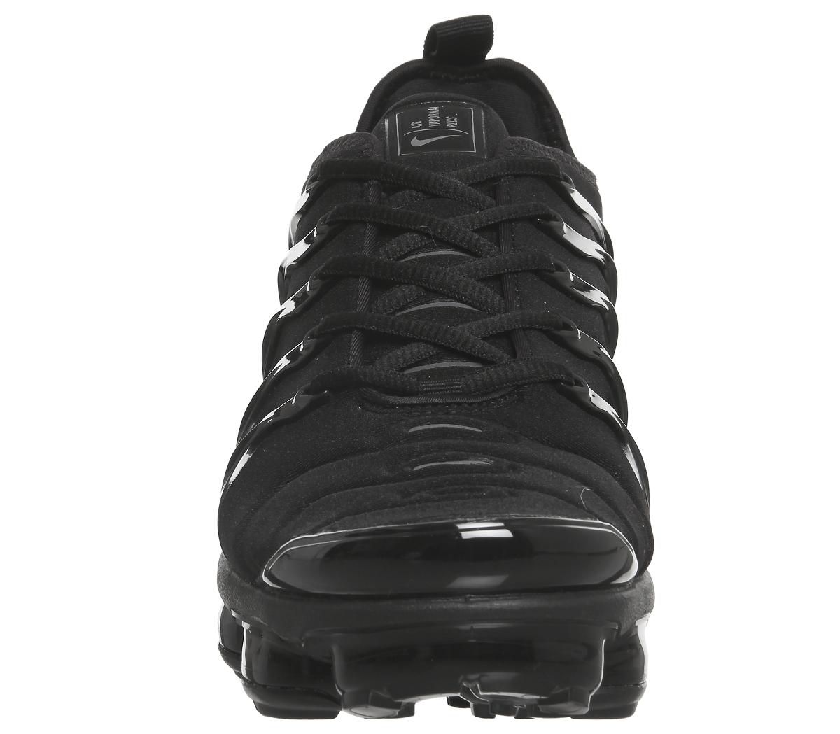 nike air vapormax plus black junior